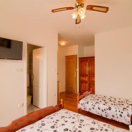 Apartments Sosic Ρόβινι Εξωτερικό φωτογραφία